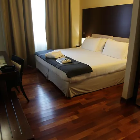 Hotel Western Tre Torri