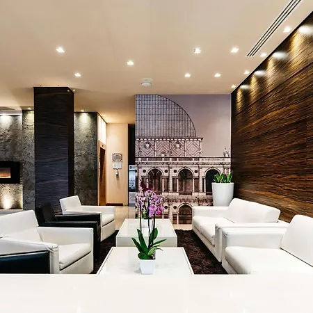 Hotel Western Tre Torri 4*