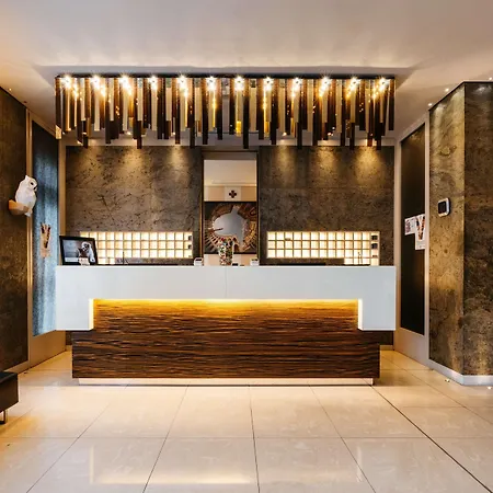 Hotel Western Tre Torri